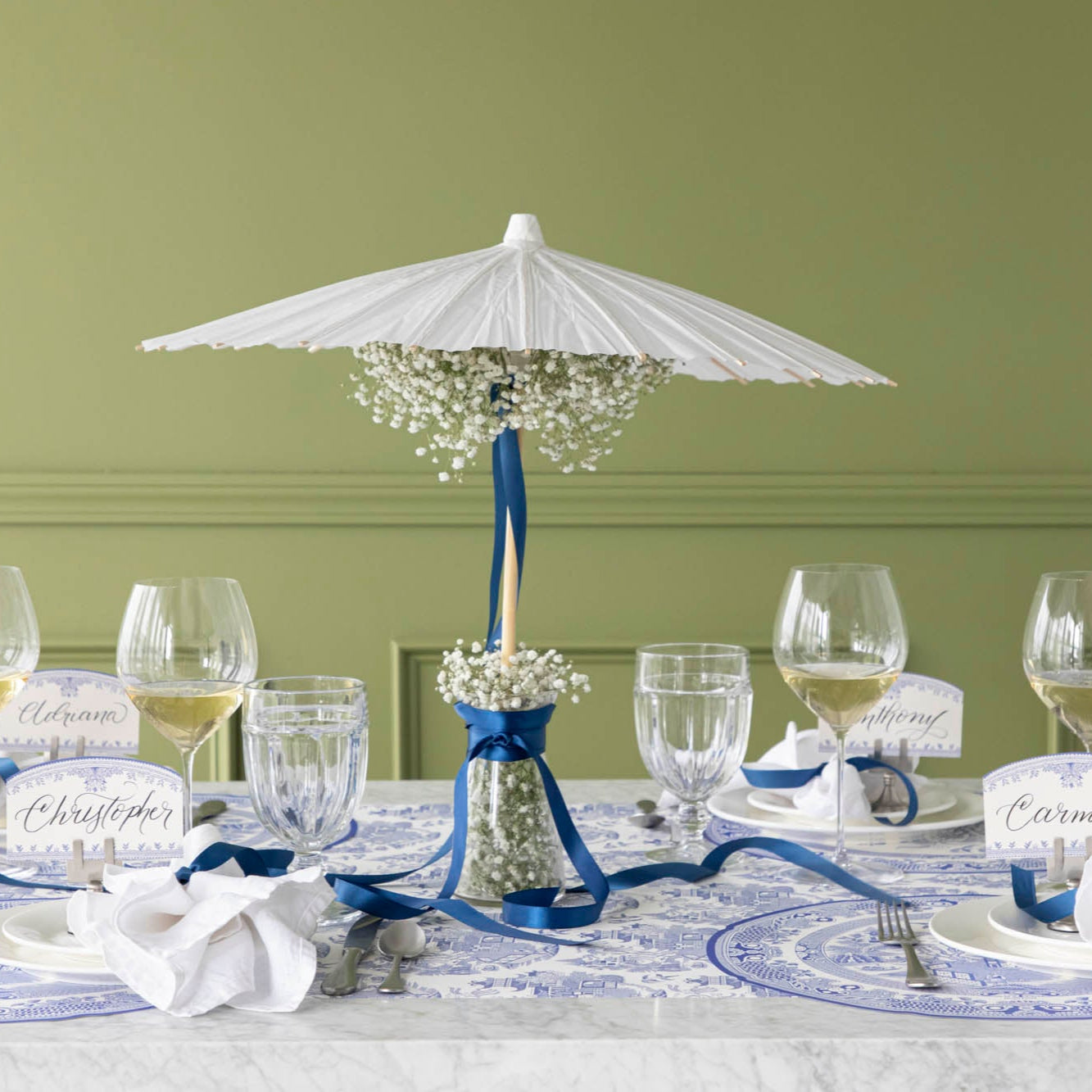 Die-cut Blue Willow Plate Placemat