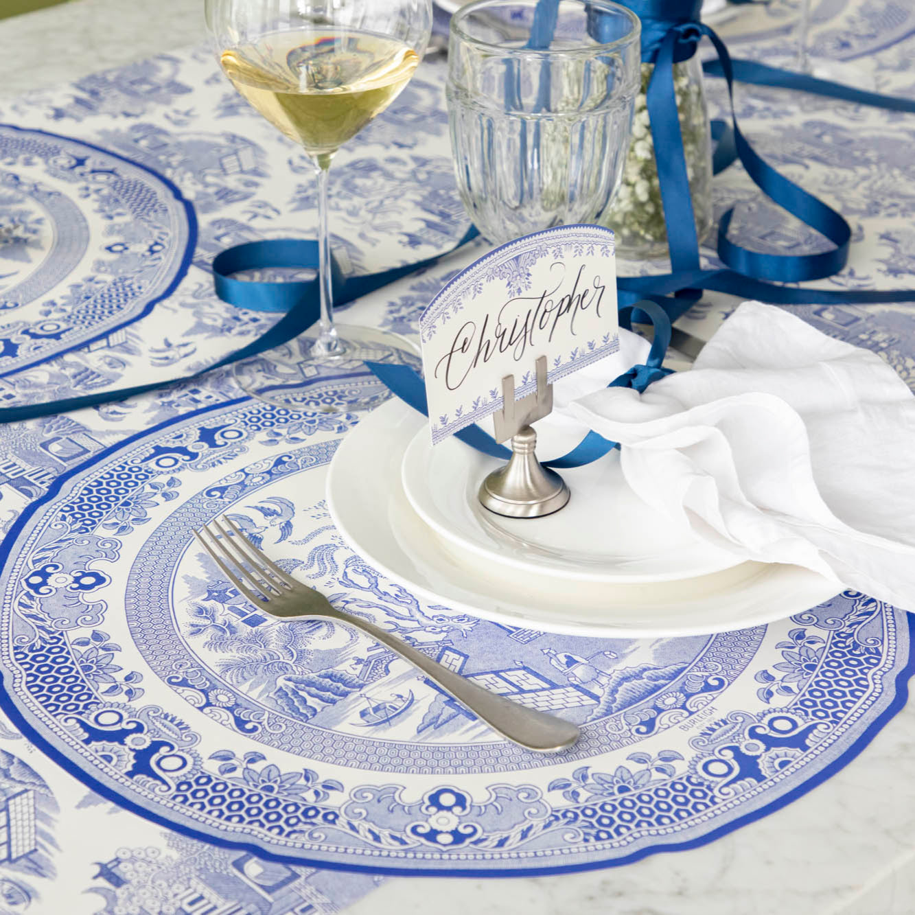 Die-cut Blue Willow Plate Placemat