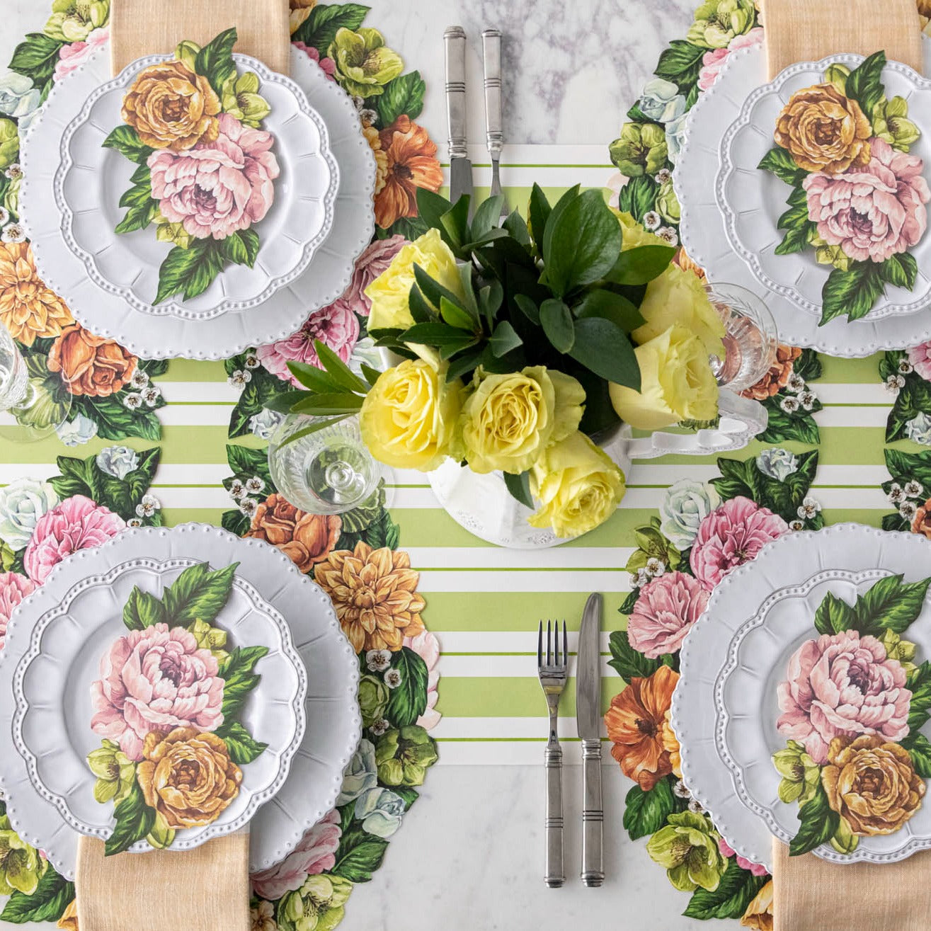 Die-cut Derby Wreath Placemat