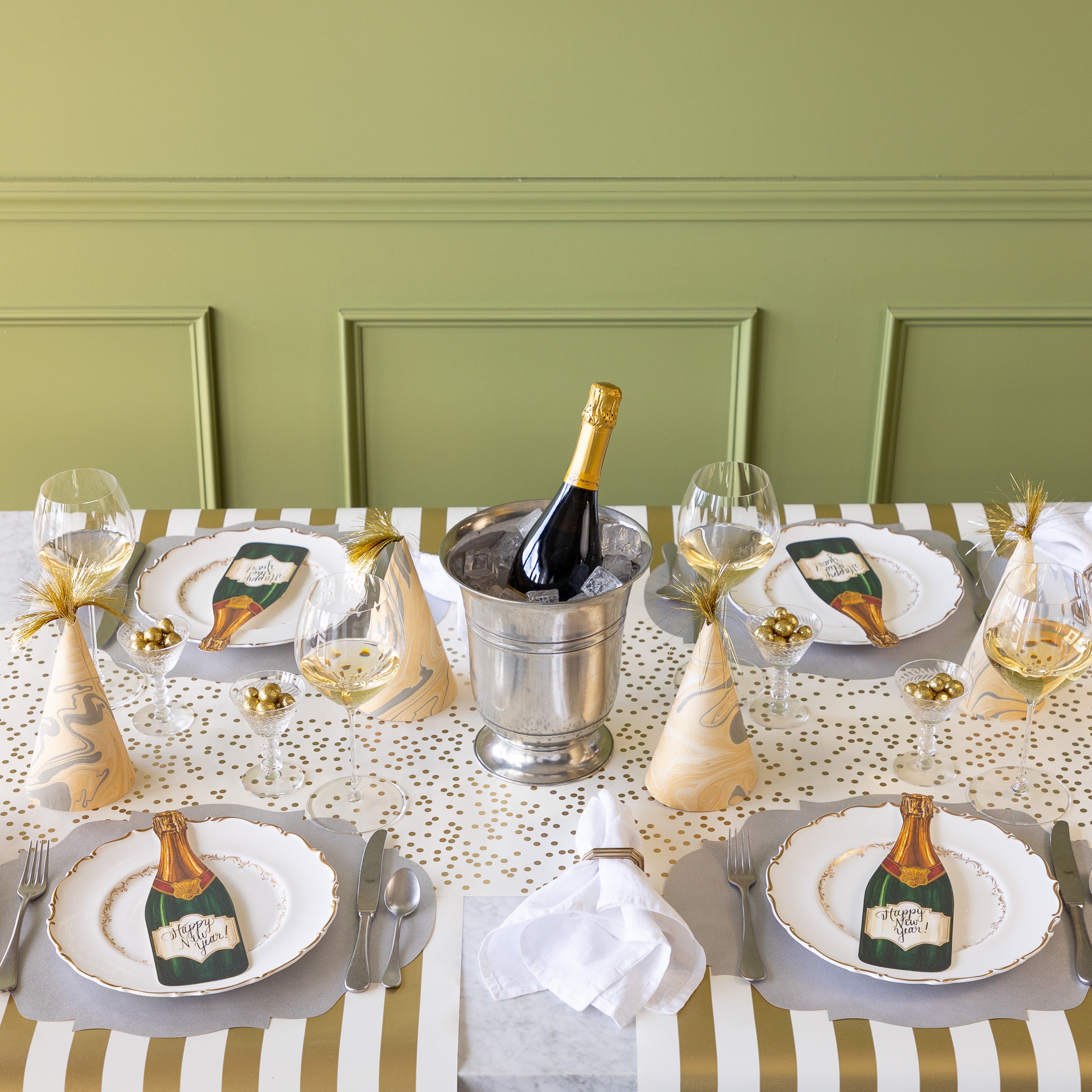 Die-cut Silver French Frame Placemat