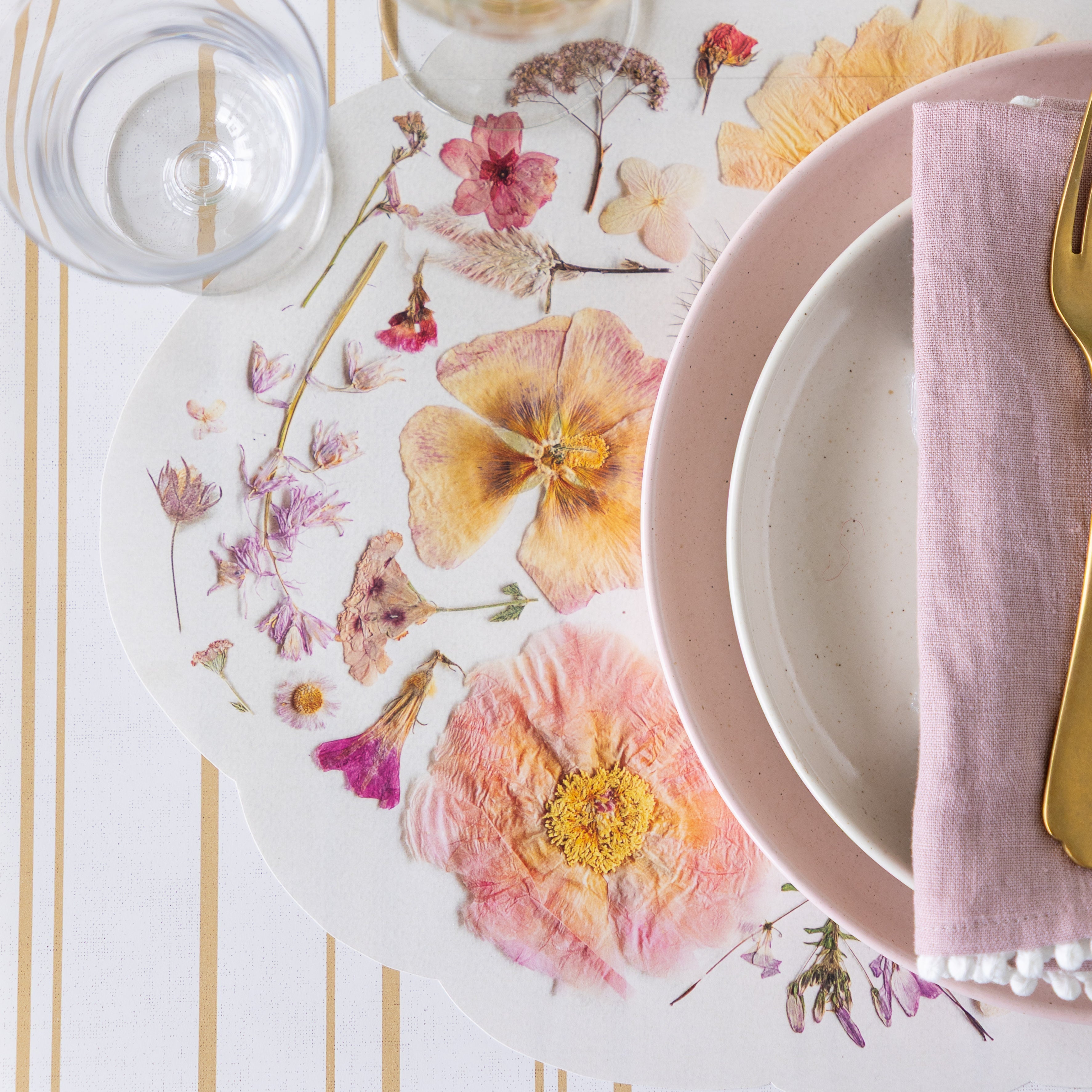 Die-cut Blush Petals Placemat