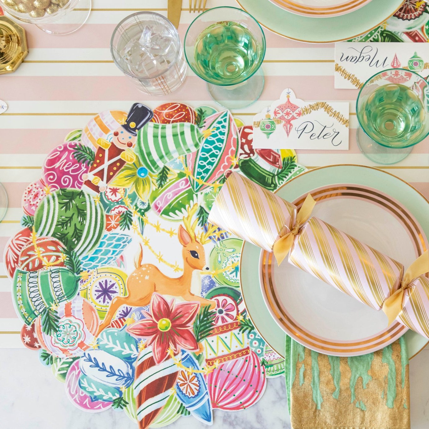 Die-cut Yuletide Treasure Wreath Placemat
