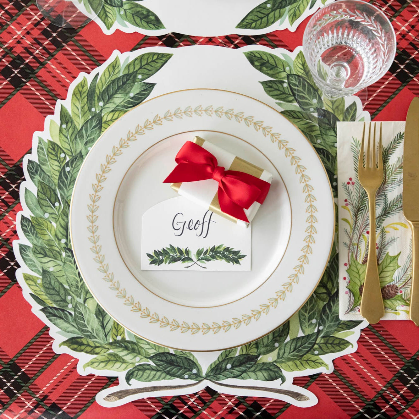 Die-cut Green Laurel Wreath Placemat