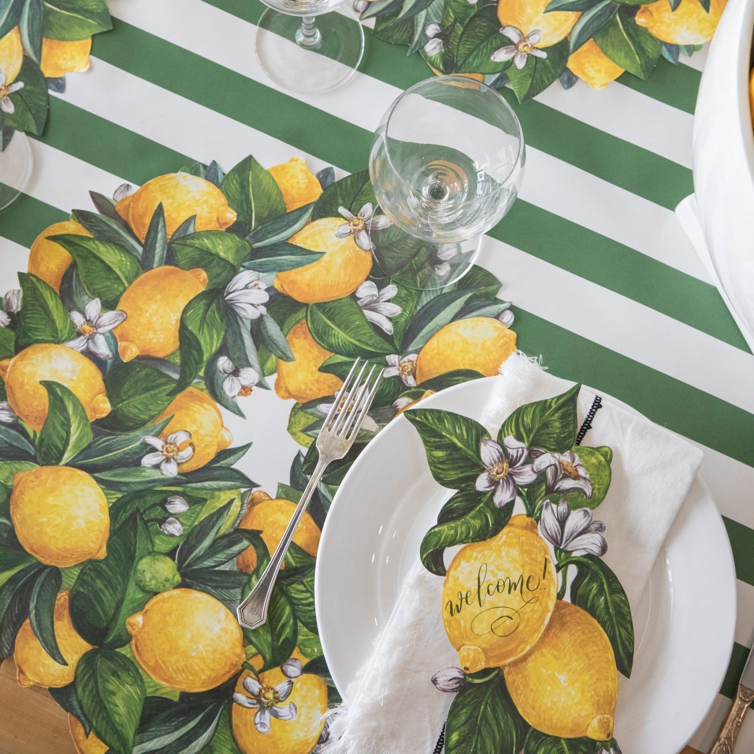 Die-cut Lemon Wreath Placemat