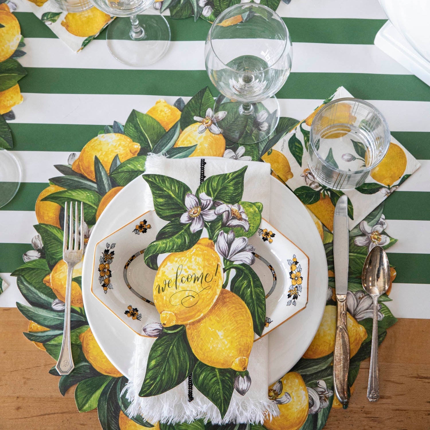 Die-cut Lemon Wreath Placemat